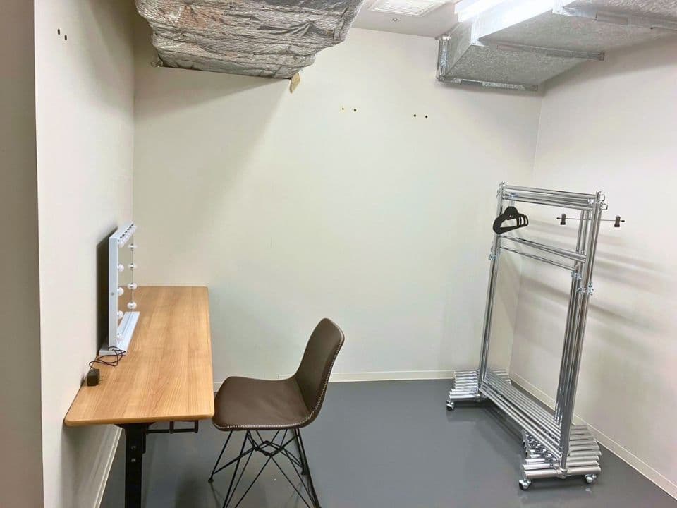 控室③（６階）：スタッフ用・複数社合同イベントの本部にも
※別途利用料金がかかります