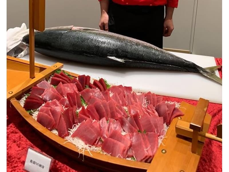 料理は和を中心としますが、貸切のbuffet料理は鰤の解体Showの演出を致します（※刺身が苦手な方が多い場合は、内容の変更可能です）