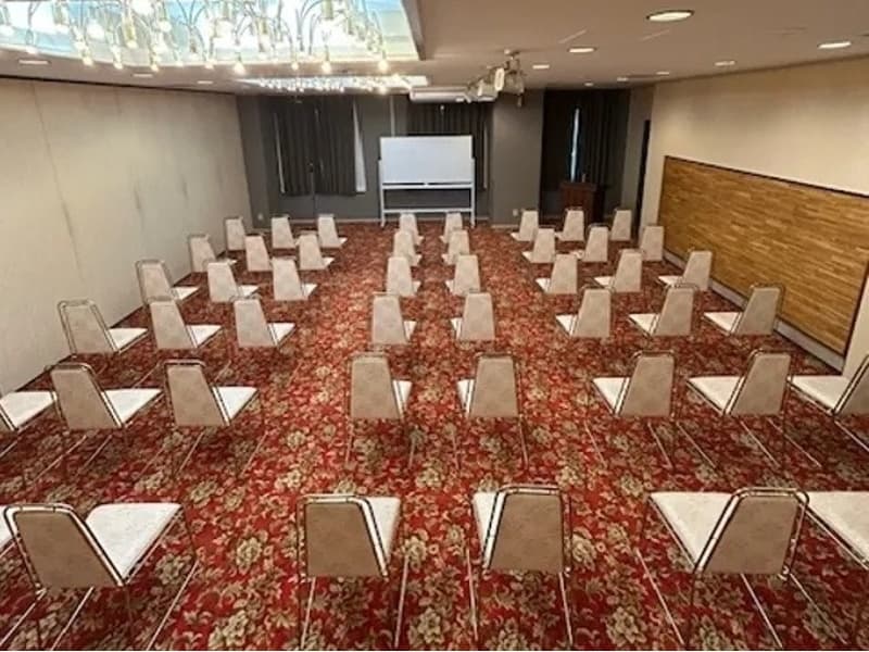 梅の間　シアター