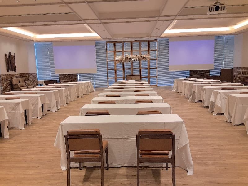 会議利用としても利用可能☆最大100名様対応可！
