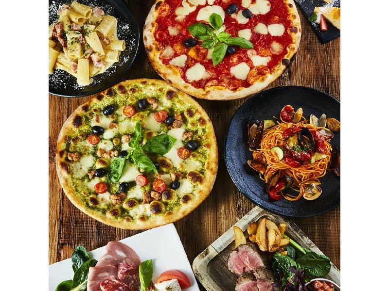 パーティーコースは立食、着席ともに飲み放題込4,000円よりご用意しております。
