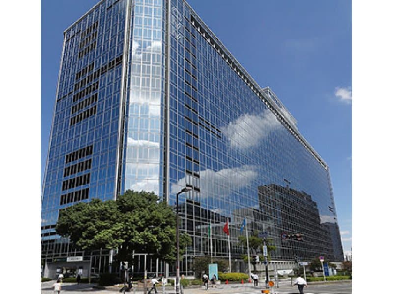 【外観】天満橋駅のランドマークビル“OMM”