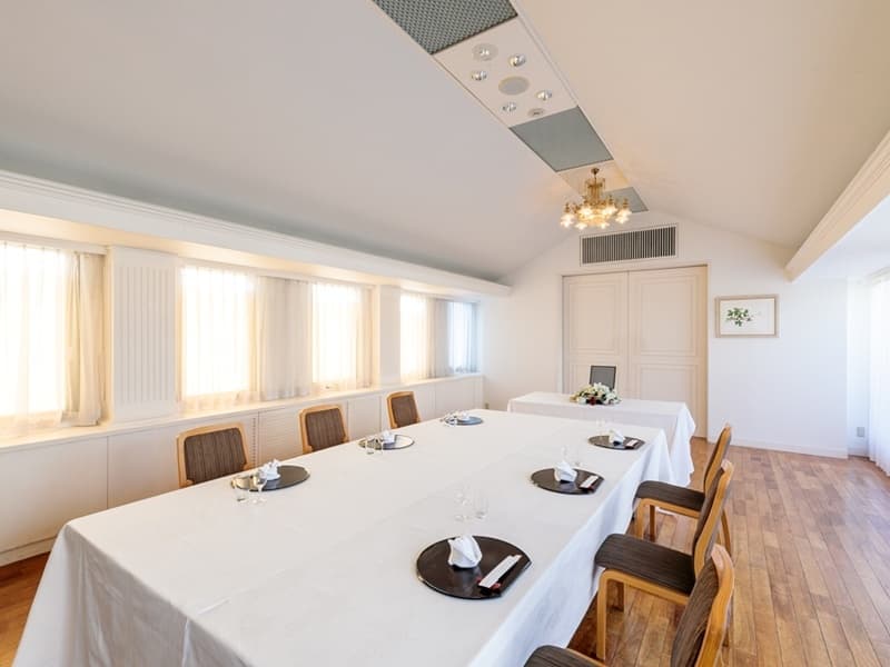 5階フェリシア　　法要会食会場