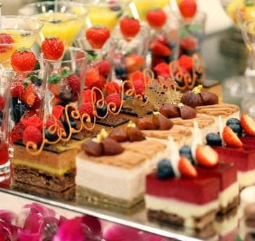 いくつもの賞を受賞したパティシエが作り出す宝石のようなスイーツの数々★