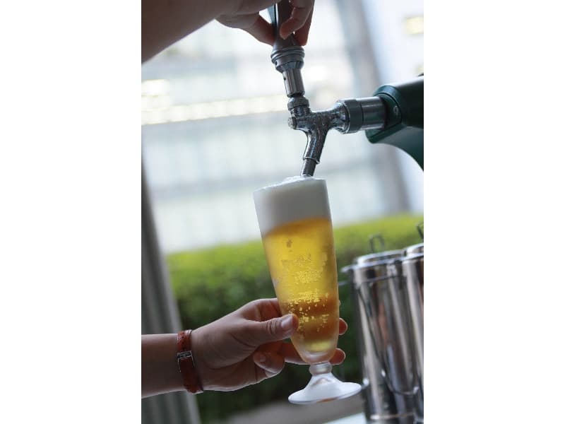 夏場はテラス席を使ってビアパーティーを楽しんでみてはいかがでしょうか？