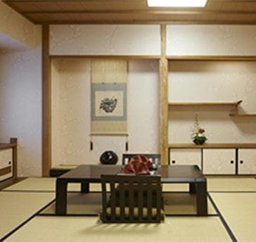 【孔雀の間】　完全個室
和懐石：最大10名様