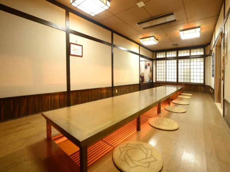 中宴会場