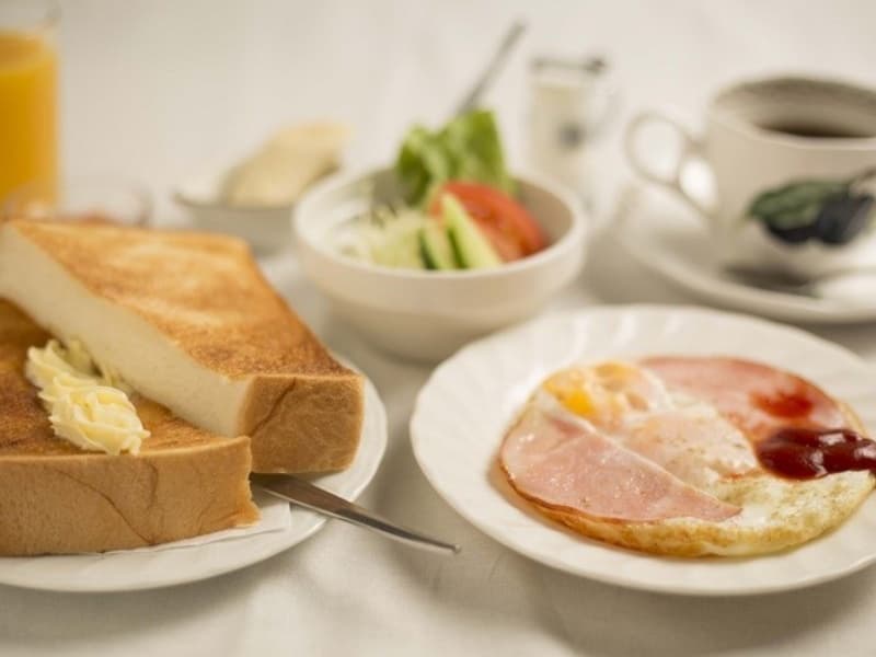 朝食内容は和食、洋食からお選びいただけます。
※朝食のお時間は7:00～9:00までとなっております。