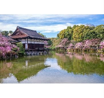 神苑にある一般非公開の貴賓館