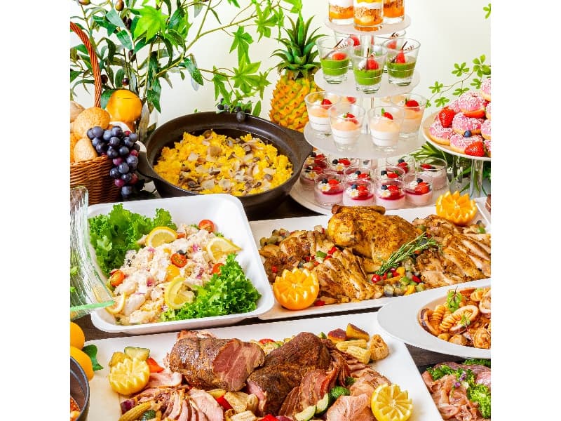 季節の食材を使用した旬な料理内容をお楽しみくださいませ。