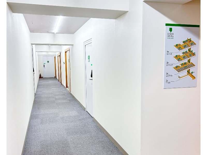 【館内共有部】
毎日弊社清掃スタッフが清掃しております。