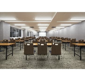 スクール形式90名着席可能 - TIME SHARING 新宿5Aの写真