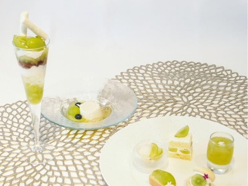 前菜からデザートまで、シェフの技が光る美食をご堪能。