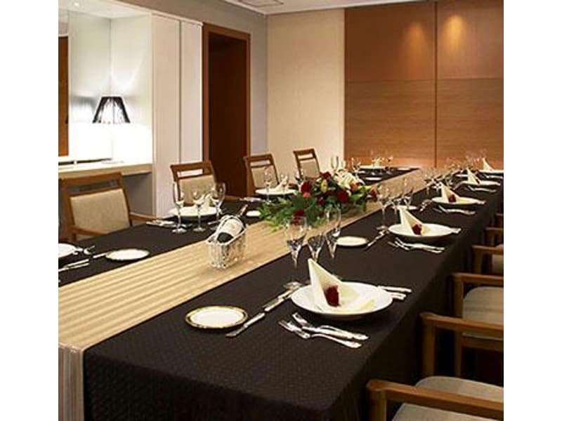 ■サン・リス
会議 2名～12名/会食 2名～12名