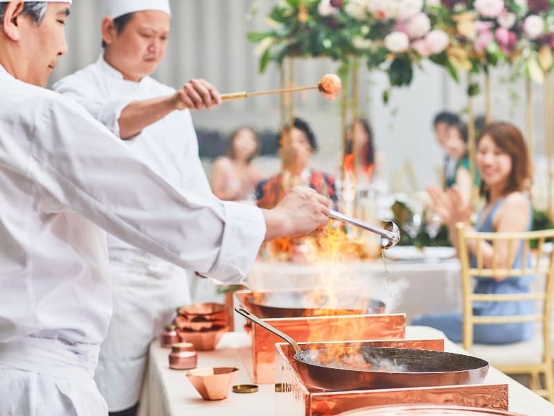 お料理のルーツは、60年以上の歴史を刻む老舗レストラン「北野クラブ」。料理長がこだわりぬいた自慢の料理をぜひご賞味ください。