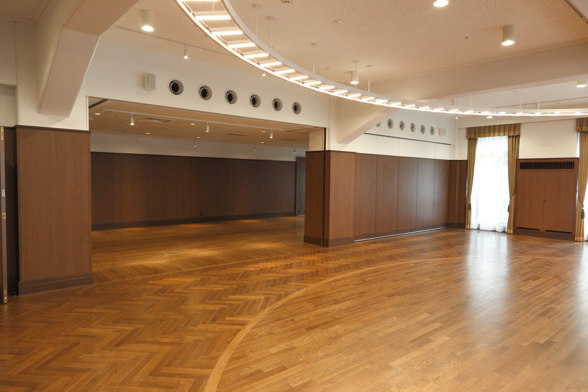 明治屋ホール　ホール1&2