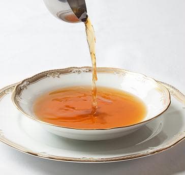 伝統のコンソメスープ