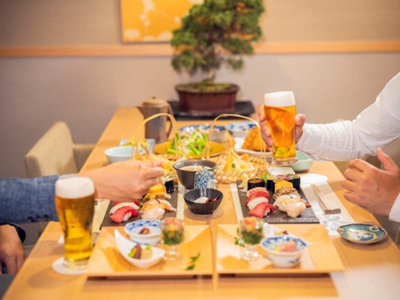 寿司・前菜・煮物まで、季節の美味を集めたこだわりの宴
