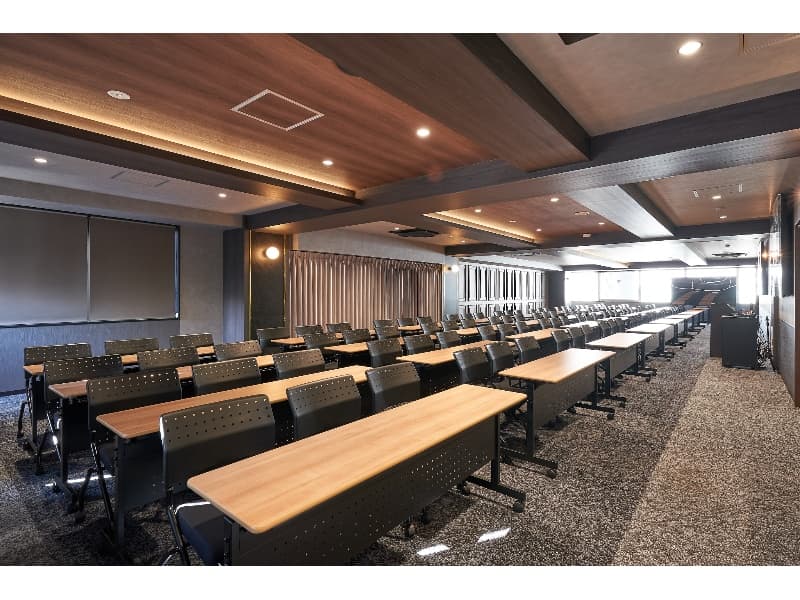 【メインフロア - スクール形式】- TIME SHARING 新橋駅前5F（銀座口） の写真