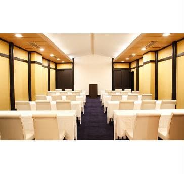 【サンク】55㎡
スクール: 36名
シアター: 80名