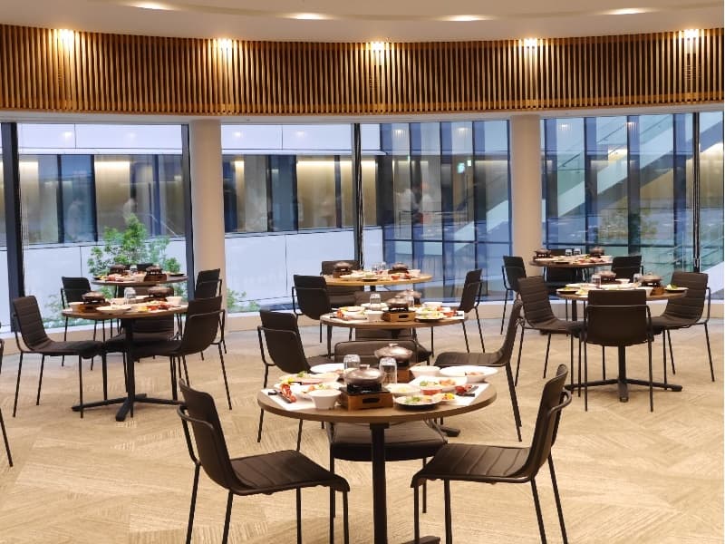 ◆ご宴会例 ▶FOREST LOUNGE（洋）での着席のご宴会例です。
