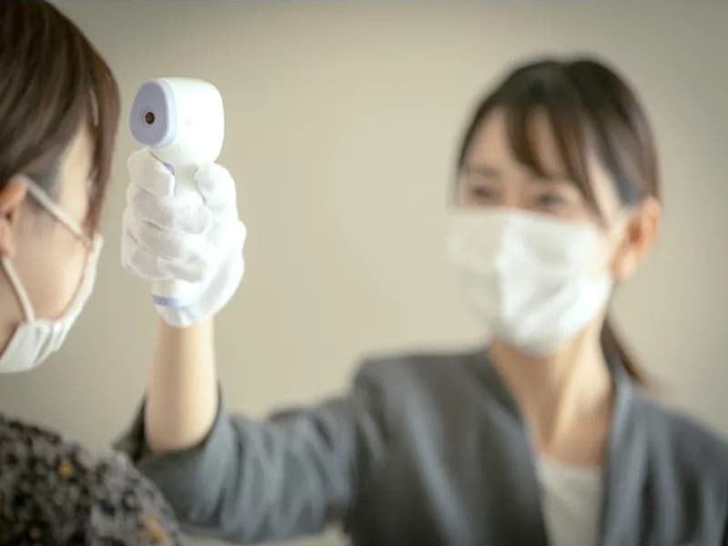 【感染防止対策①】
社員、アルバイトおよび提携先を含む全スタッフは、検温実施、手洗い及び消毒の実施、出退勤時･業務中のマスク着用、海外および感染リスクが高い場所への訪問を禁止し、体調管理を徹底し皆様をお迎えさせていただきます。