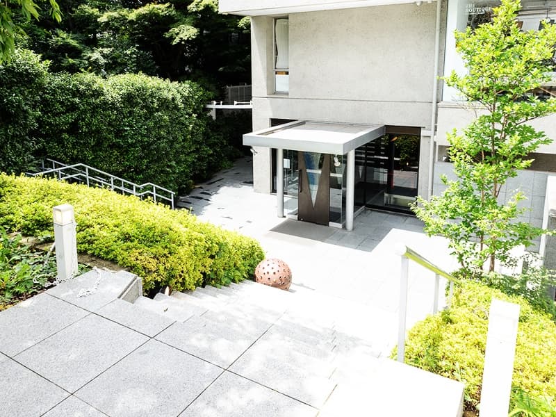 代官山ヒルサイドテラスの一角に位置する隠れ家のようなゲストハウス