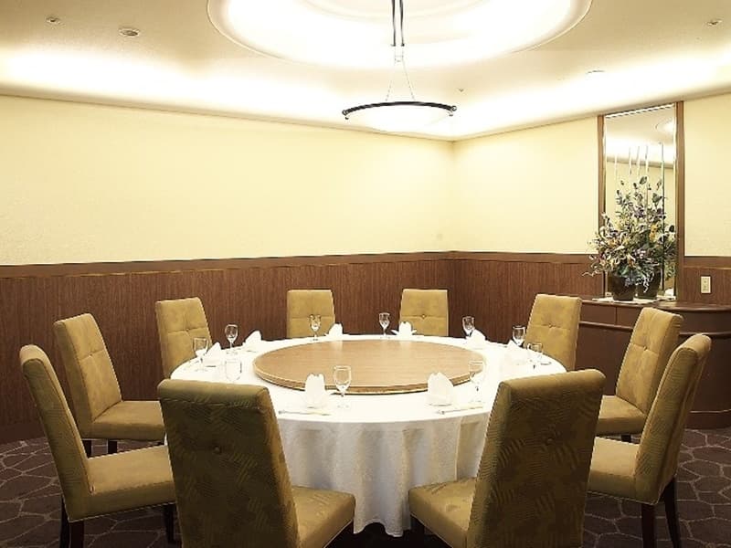 金龍の間
ご家族やご友人とのお食事、接待、法事から同窓会や歓送迎会、懇親会などニーズに合わせて幅広くご利用頂けます。