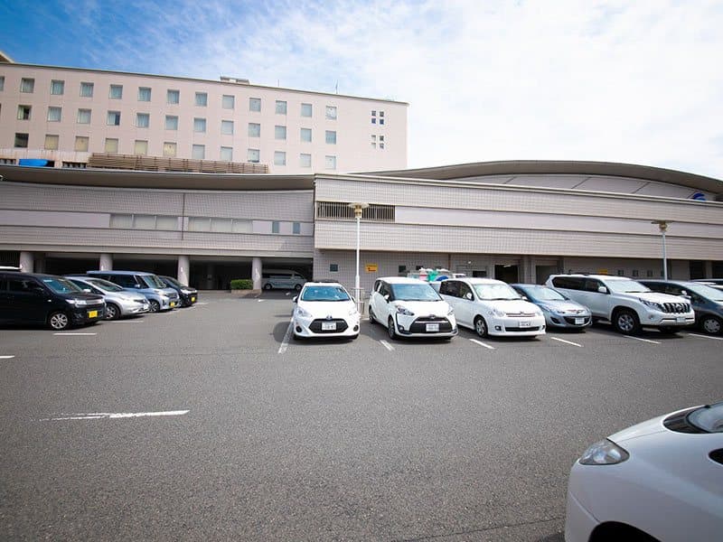 ・最大70台収容の広い駐車場
