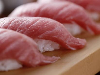 【お料理】
小さなお寿司屋さんから始まった旅館です。