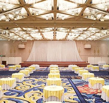 【大輪田】
正餐（1,400名）立食（3,000名）
スクール（1,650名）シアター（2,800名）