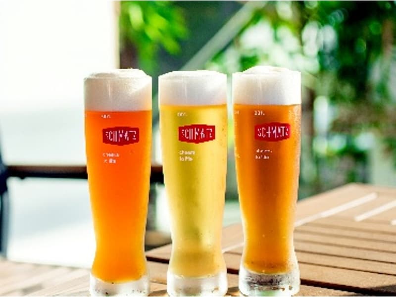 クラフトビールのために生まれたような本格ドイツ料理の数々。宴会コースで提供される一皿一皿が、乾杯の喜びをさらに深め、忘れられない夜を演出します。