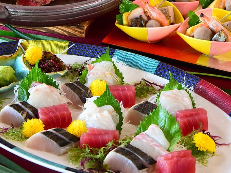 卓盛り料理　お造り盛り合わせ