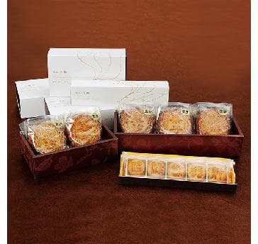 ■大月餅2個入り　1,512円（税込）
■大月餅3個入り　2,160円（税込）
■ミクロ月餅（5個入り）1,620円（税込）
＜お土産早得サービス＞ 宴会をご利用で7日前までにお土産をご注文 ⇒ お土産10％割引