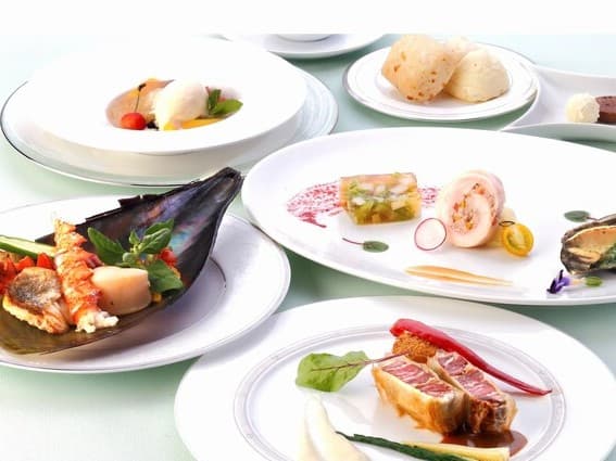 愛知の旬食材をふんだんに。フレンチフルコース。