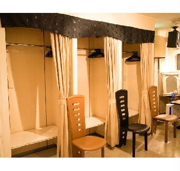 店内にはクロークも完備！お荷物も置けるので安心☆（最大80～100名様対応）