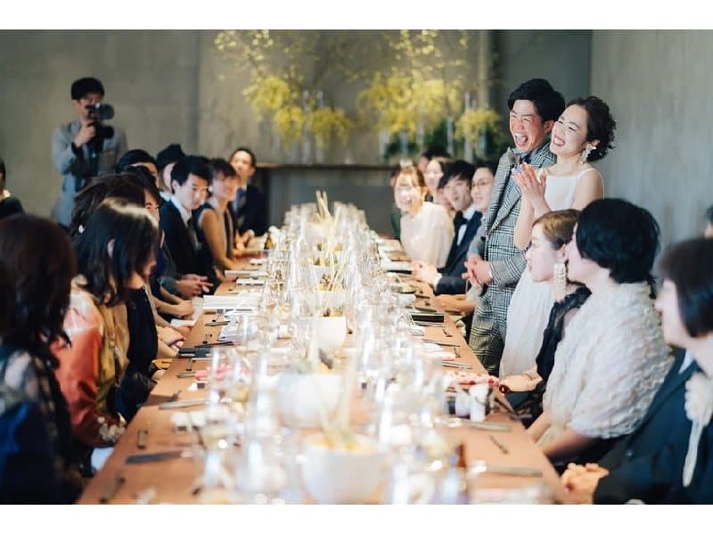 週末は結婚式・二次会会場としてご利用いただいております。