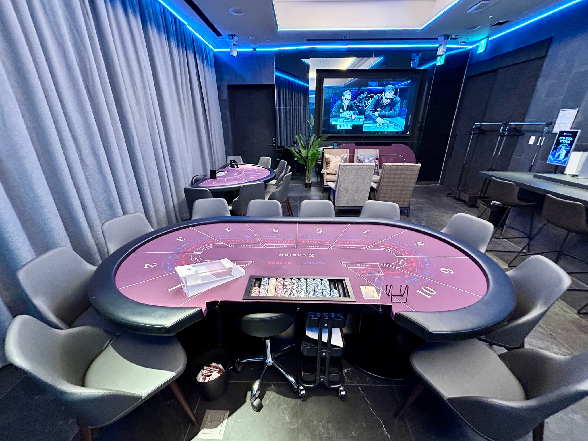 メインフロア_X CASINO（アミューズメントカジノ）＜東急歌舞伎町タワー5F＞