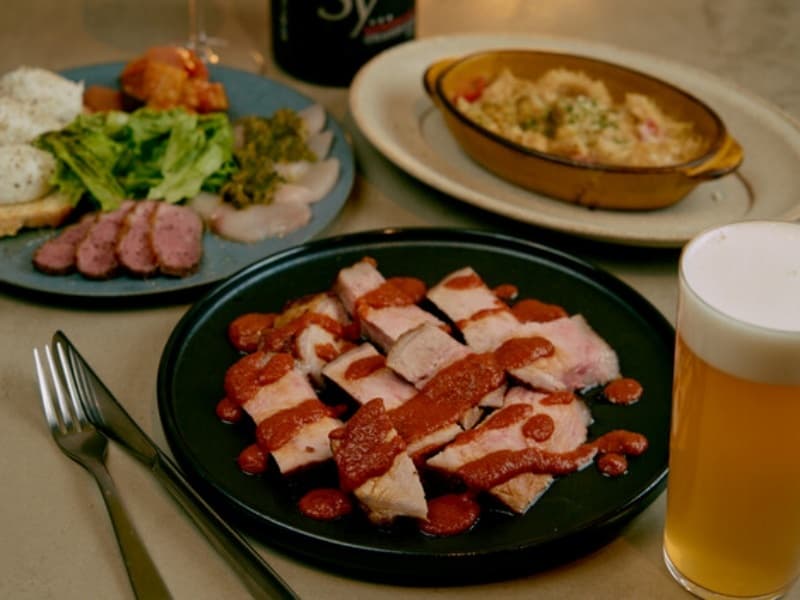 多彩な味覚が並ぶ彩り豊かな料理の数々
