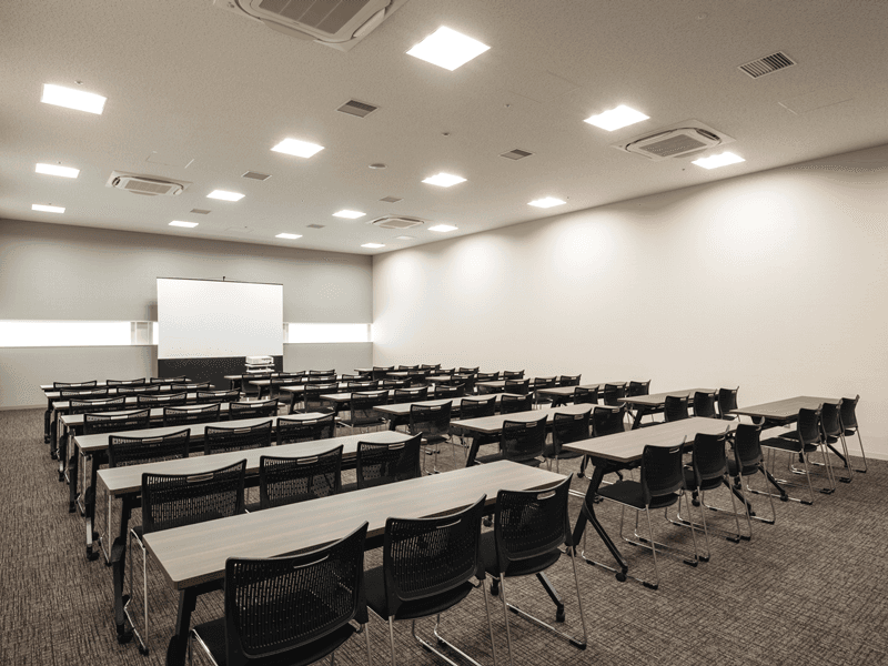 Room8
