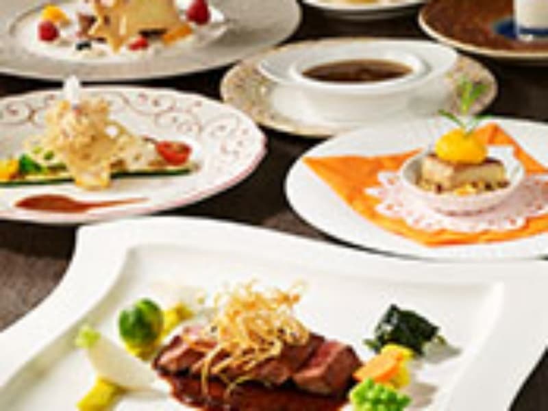 爽やかな香りと彩りで五感に涼を届ける夏限定のスペシャルメニューが味わえる