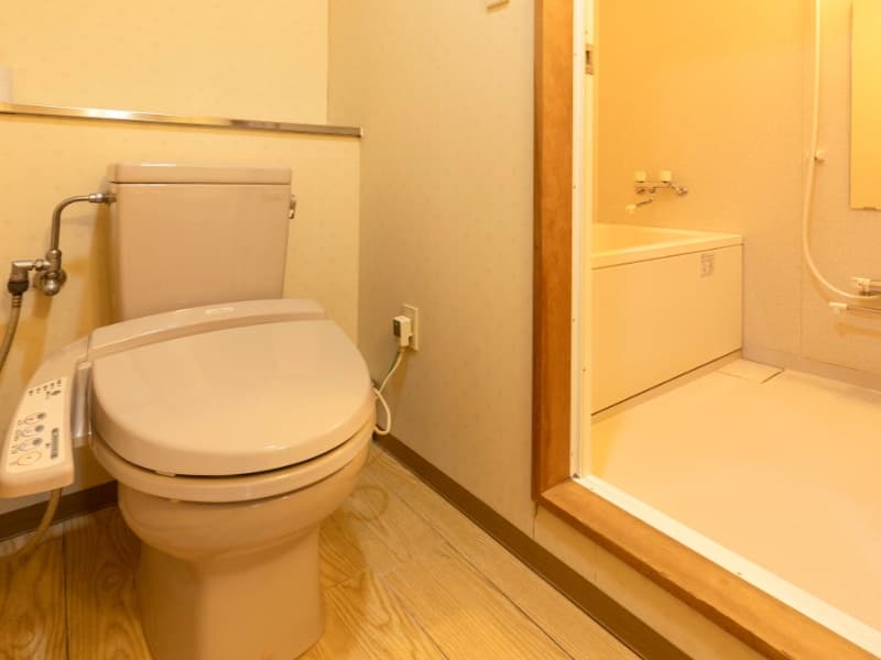 和室は全室バス・トイレ付きで、快適にお過ごしいただけます。