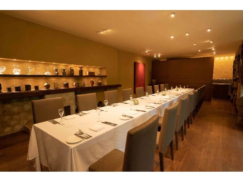18名様会食
