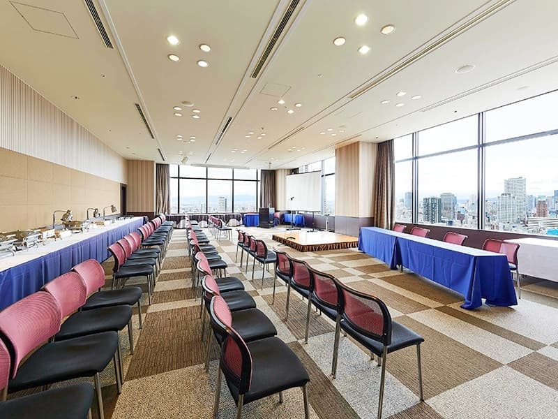 中宴会場「ラベンダー」