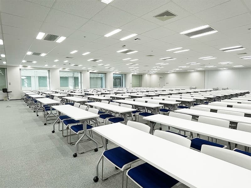 1302_300㎡_天井高2.7m_セミナーやイベント会場に最適!