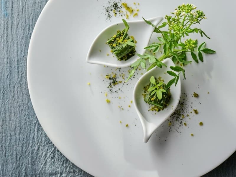 素材の香り広がる、上質な料理