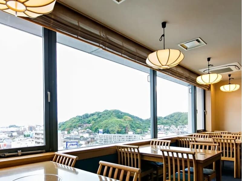【朝食会場】