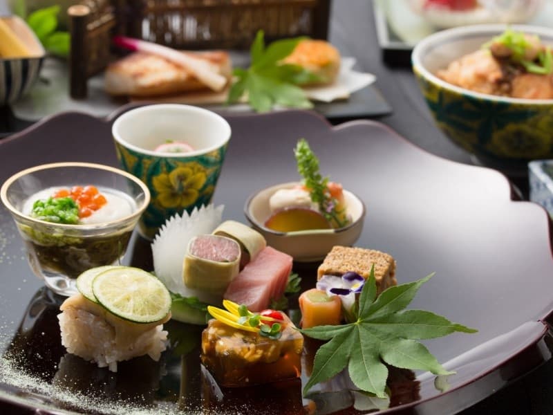 【2.5時間の飲み放題と愉しむ特別懐石】歓迎会・送別会プラン　12,000円