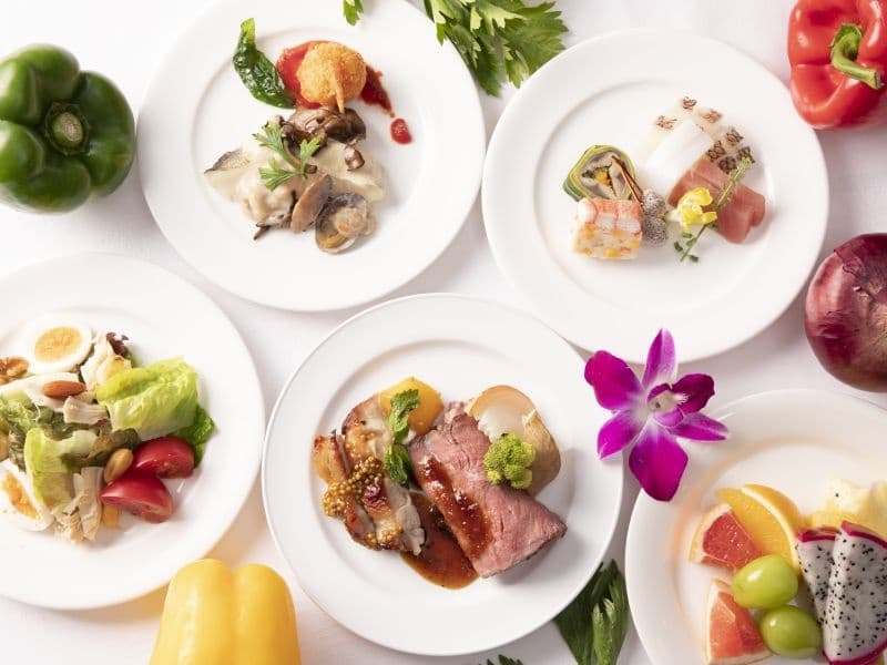 【食事】懇親会　※画像はイメージです
　　1名様料金　お料理　　　 ：4,950円～
　　　　　　　　飲料(飲み放題)：1,980円～
　　営業時間　：18:00-22:00　※2時間制