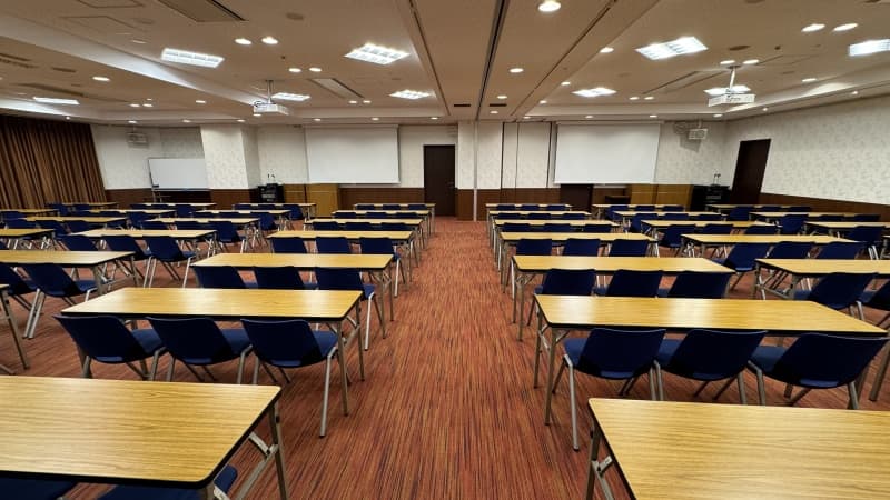 土日祝利用 直近割引 うめだМホール大会議室（桜Ⅰ+Ⅱ） ご新規様限定お得プラン